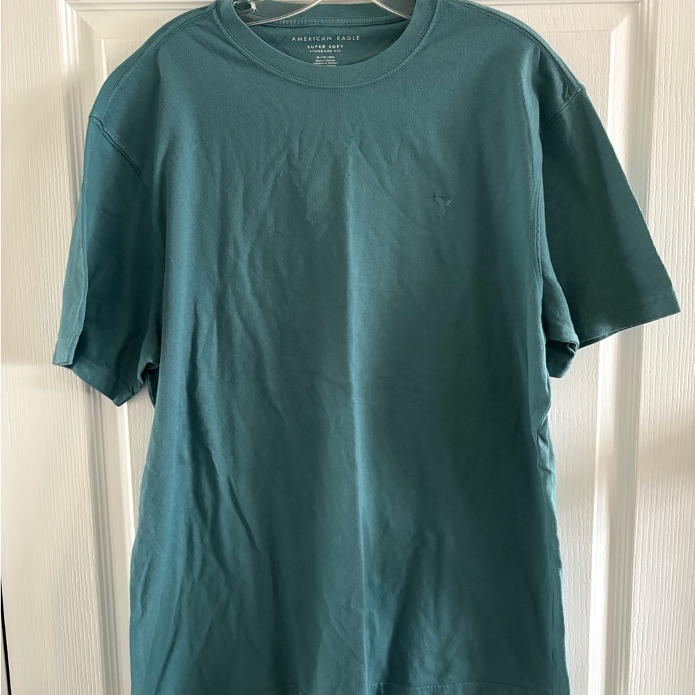 American Eagle Outfitters Men's Blue Short Sleeve Tee